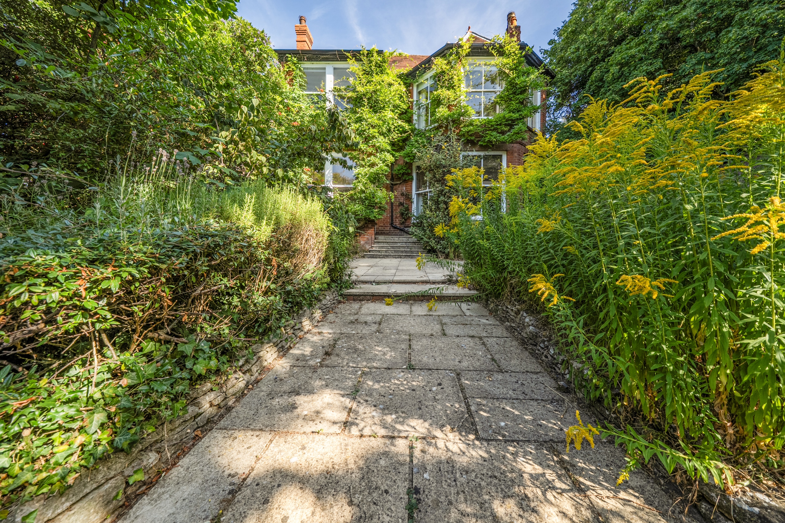 Westlecot Road, Old Town, Swindon, SN1
