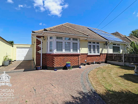 Warwick Close, Rayleigh