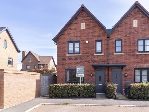 Furrow Close, Cheltenham GL52 3NB