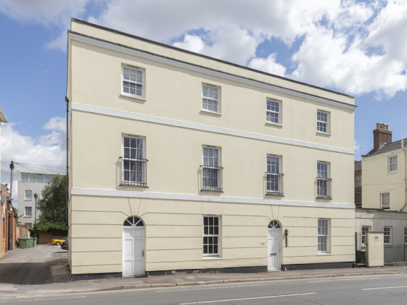 Hewlett Road, Cheltenham GL52 6AB