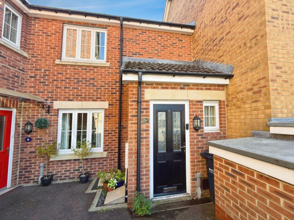 Fox Dene View, Greenside