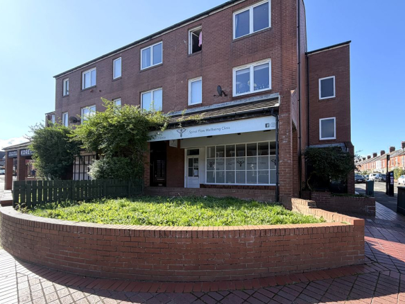 5 Roxburgh House, Park Ave, Whitley Bay NE26 1DS
