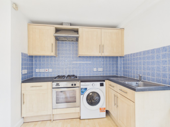 Gloucester Road, GL51 8QA